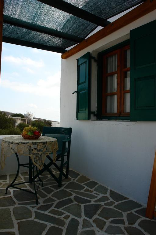 Irene Rooms Folegandros Island Bagian luar foto